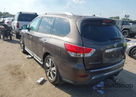 2015 Nissan Pathfinder Platinum z USA, uszkodzony, nr VIN 5N1AR2MNXFC683470